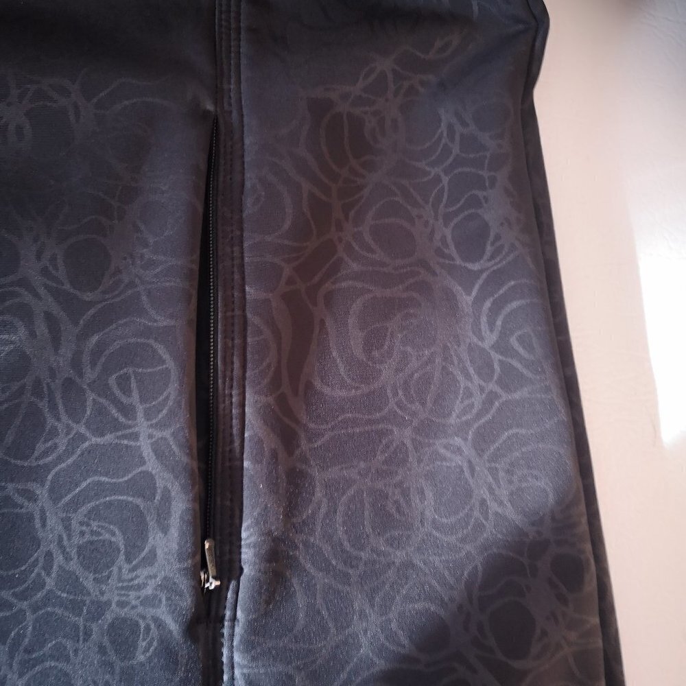 Cloudveil Ladies Black with Pattern Soft Shell Hooded Coat - Picture 7 of 12